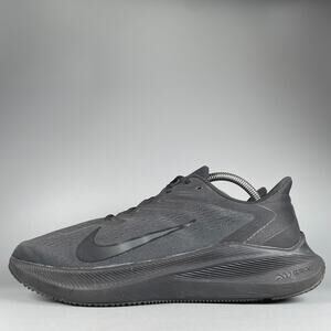 Nike Air Zoom Winflo 7 Men's Size 10 Triple Black Running Walking Shoes Sneakers